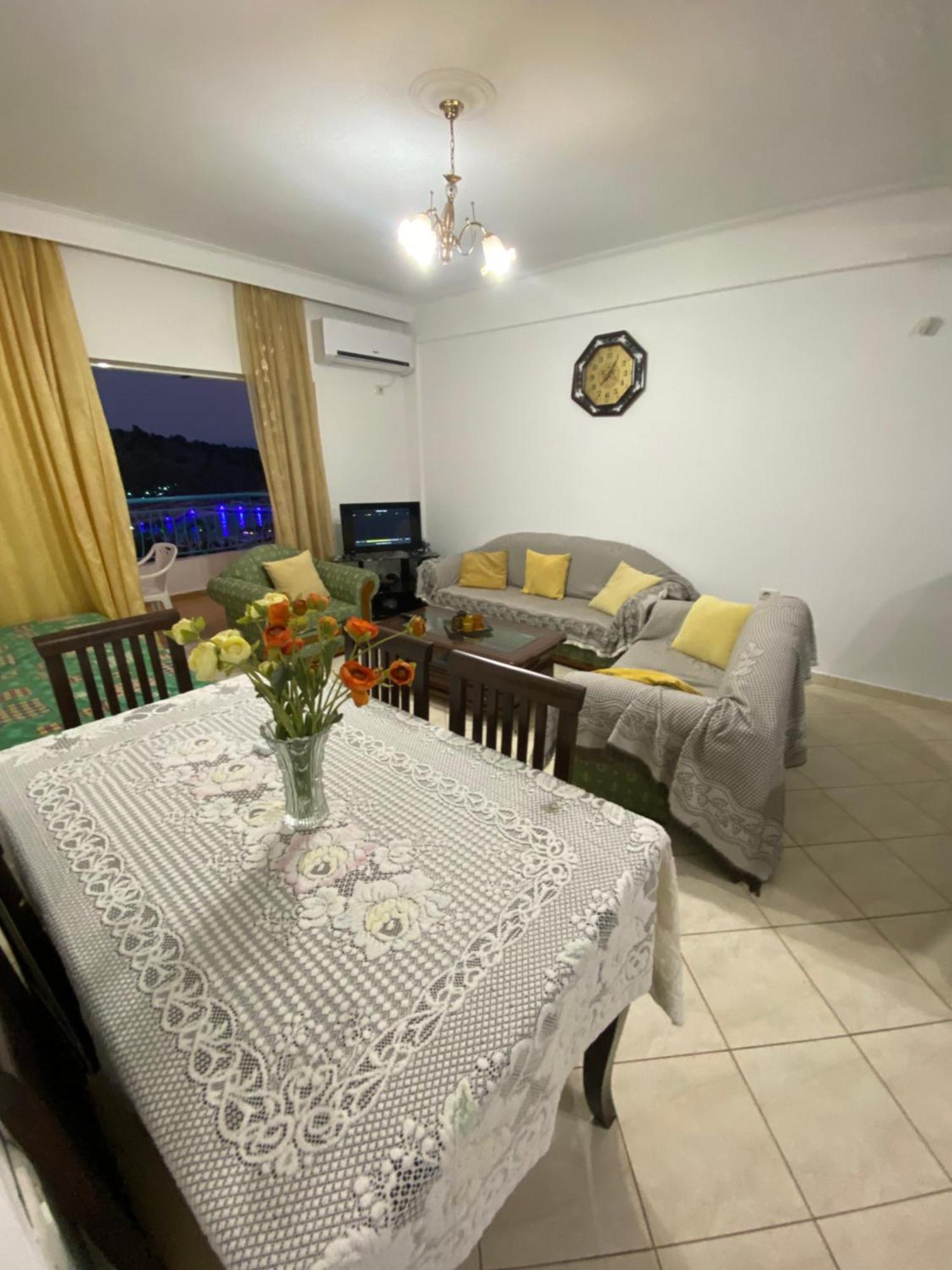 Apartaments Rraku Sarande Exterior photo