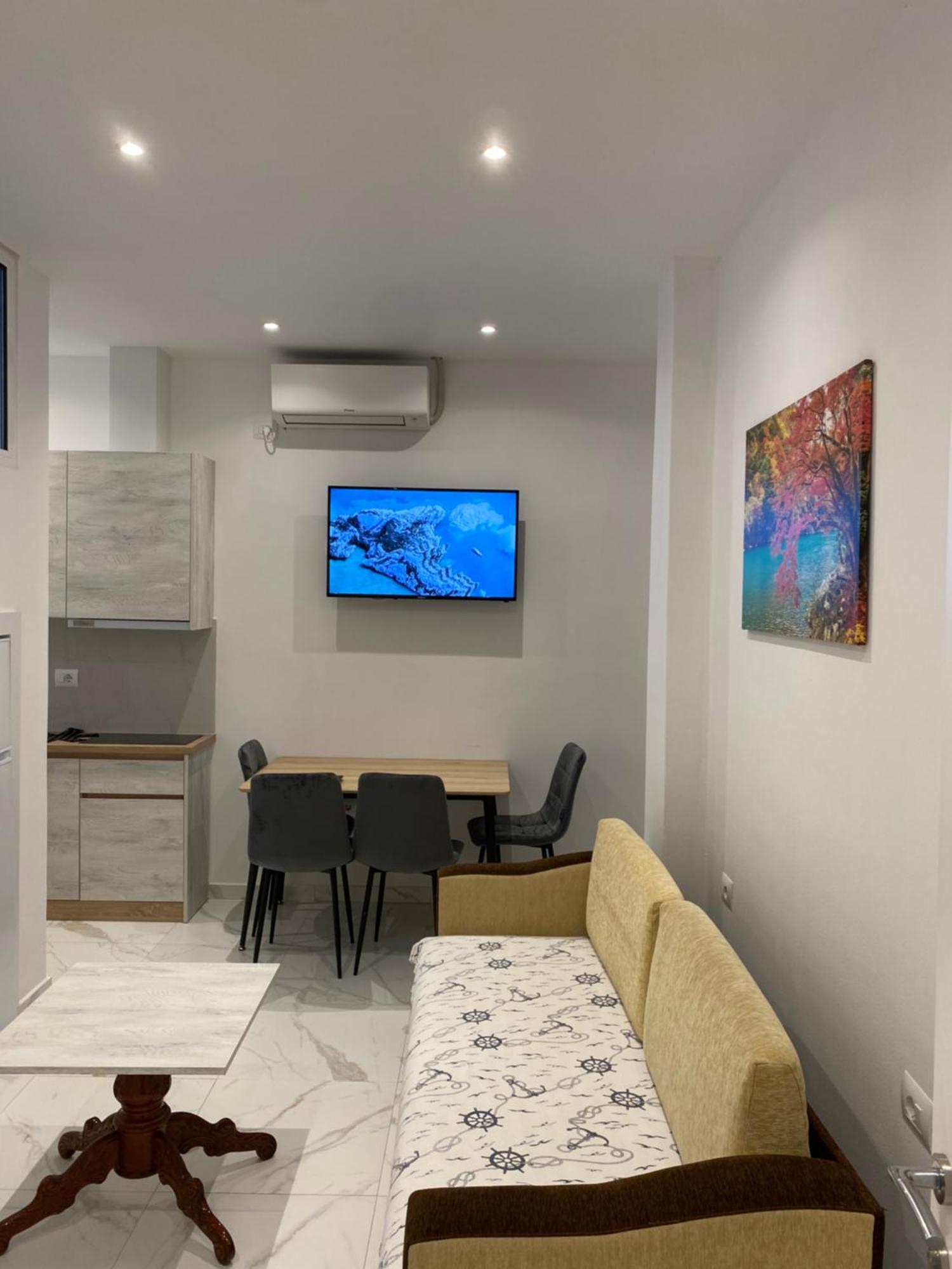 Apartaments Rraku Sarande Exterior photo